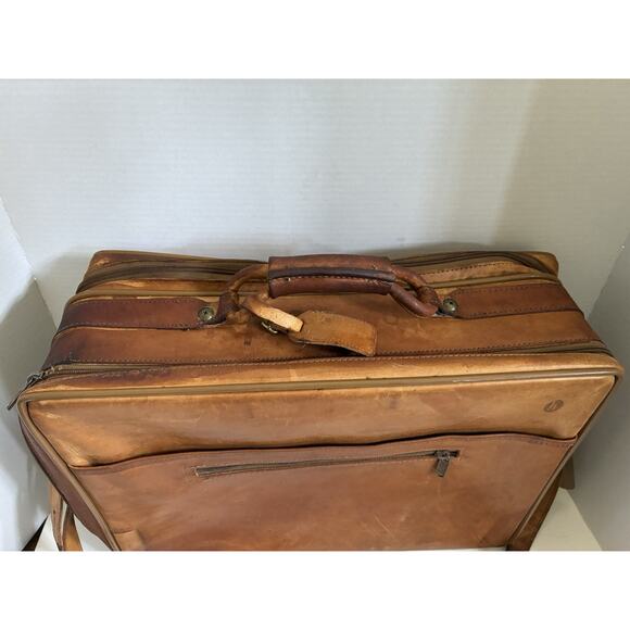 Vintage Hartmann Tan Leather Garment Bag (Rare) - Picture 8 of 16